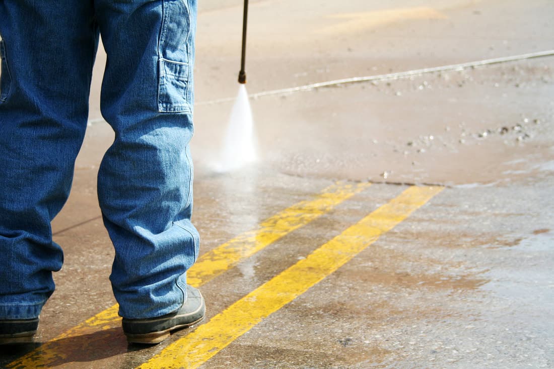 Fleet and equipment washing service